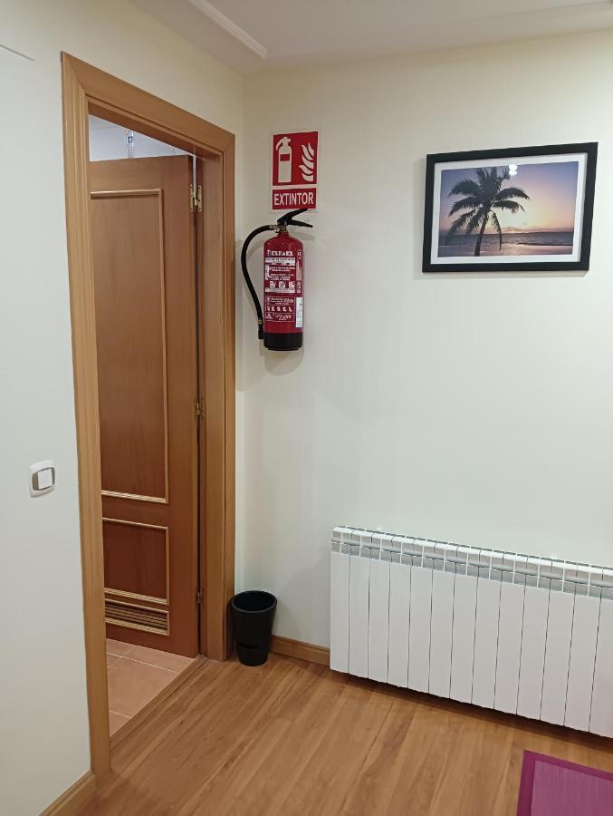 Apartamentos Chevere Rojo-Huca Oviedo Ngoại thất bức ảnh